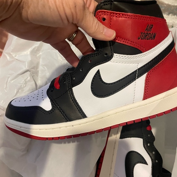Nike Air Jordan Red, Black, and White Athletic Shoes main image 5